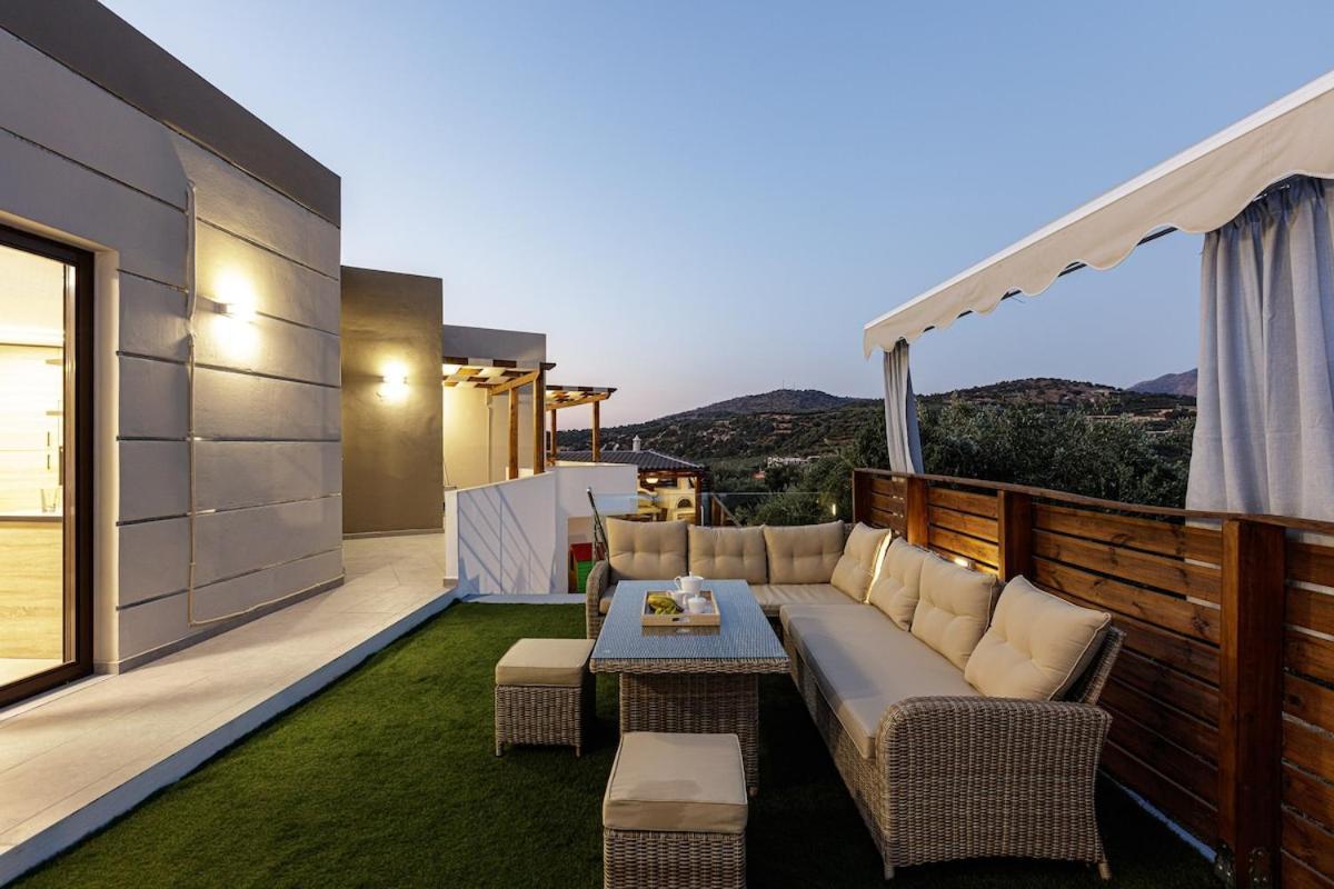 Villa Chnaris - Private Pool And Sauna Perama  Exterior photo